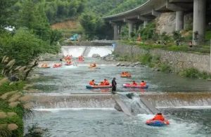 黃山天湖漂流 黃山天湖漂流