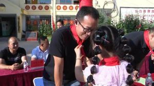 俞敏洪捐贈(zèng)活動(dòng)現(xiàn)場(chǎng)