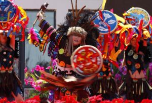 赫哲族薩滿舞 赫哲族薩滿舞