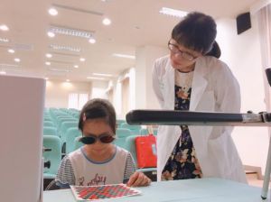 弱視訓練 弱視訓練