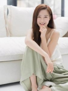 沈夢(mèng)辰寫真 沈夢(mèng)辰寫真