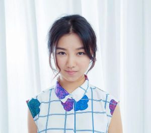 顏?zhàn)快` 顏?zhàn)快`