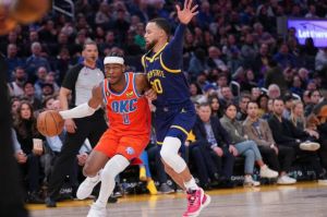 普爾30分末節(jié)18分勇士逆轉(zhuǎn)擒雷霆升至西部第五！庫里34分