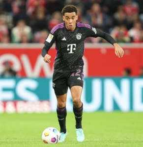 賈馬爾·穆西亞拉 賈馬爾·穆西亞拉